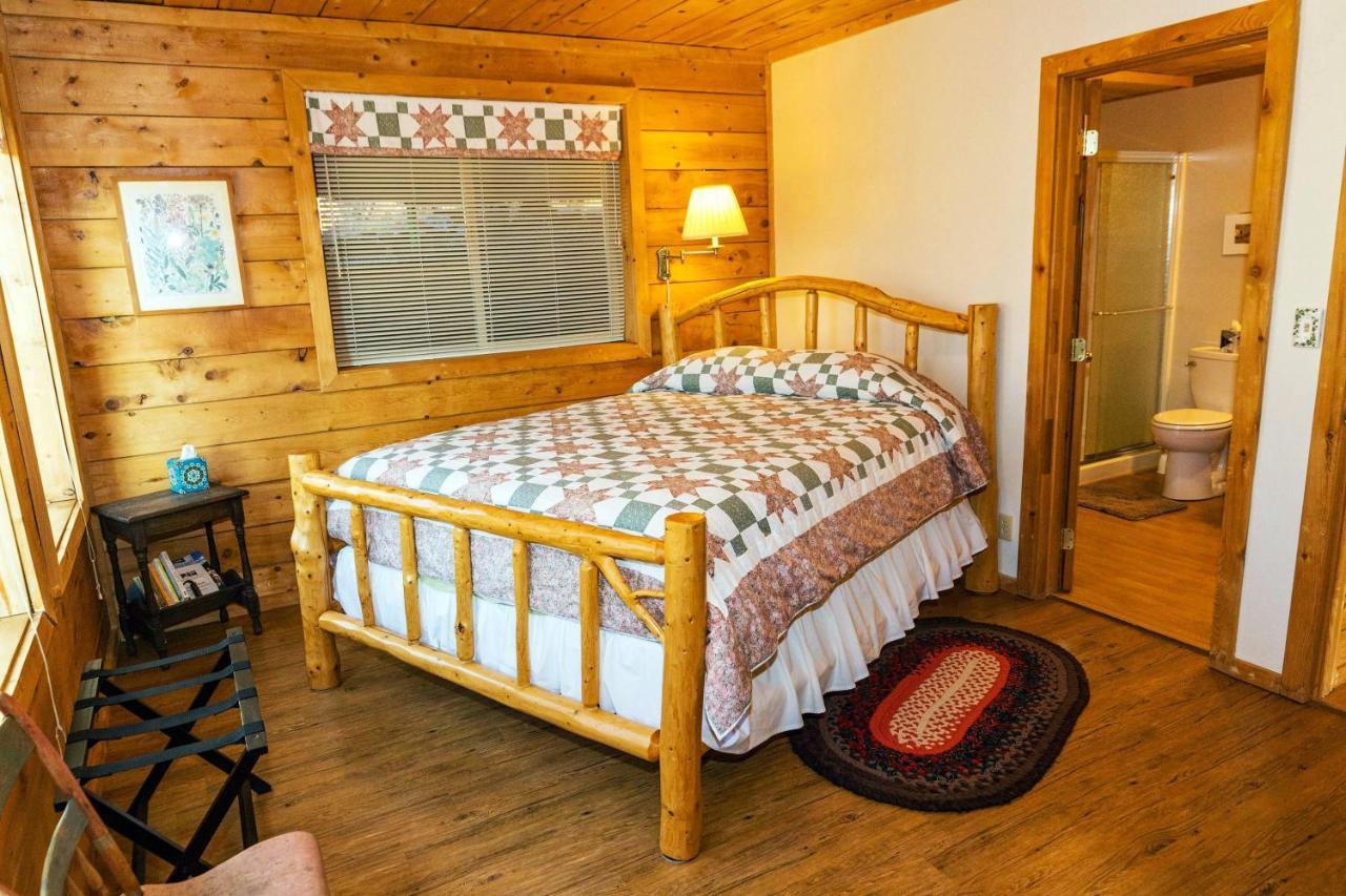 Juneberry Lodge โฮเมอร์ ภายนอก รูปภาพ