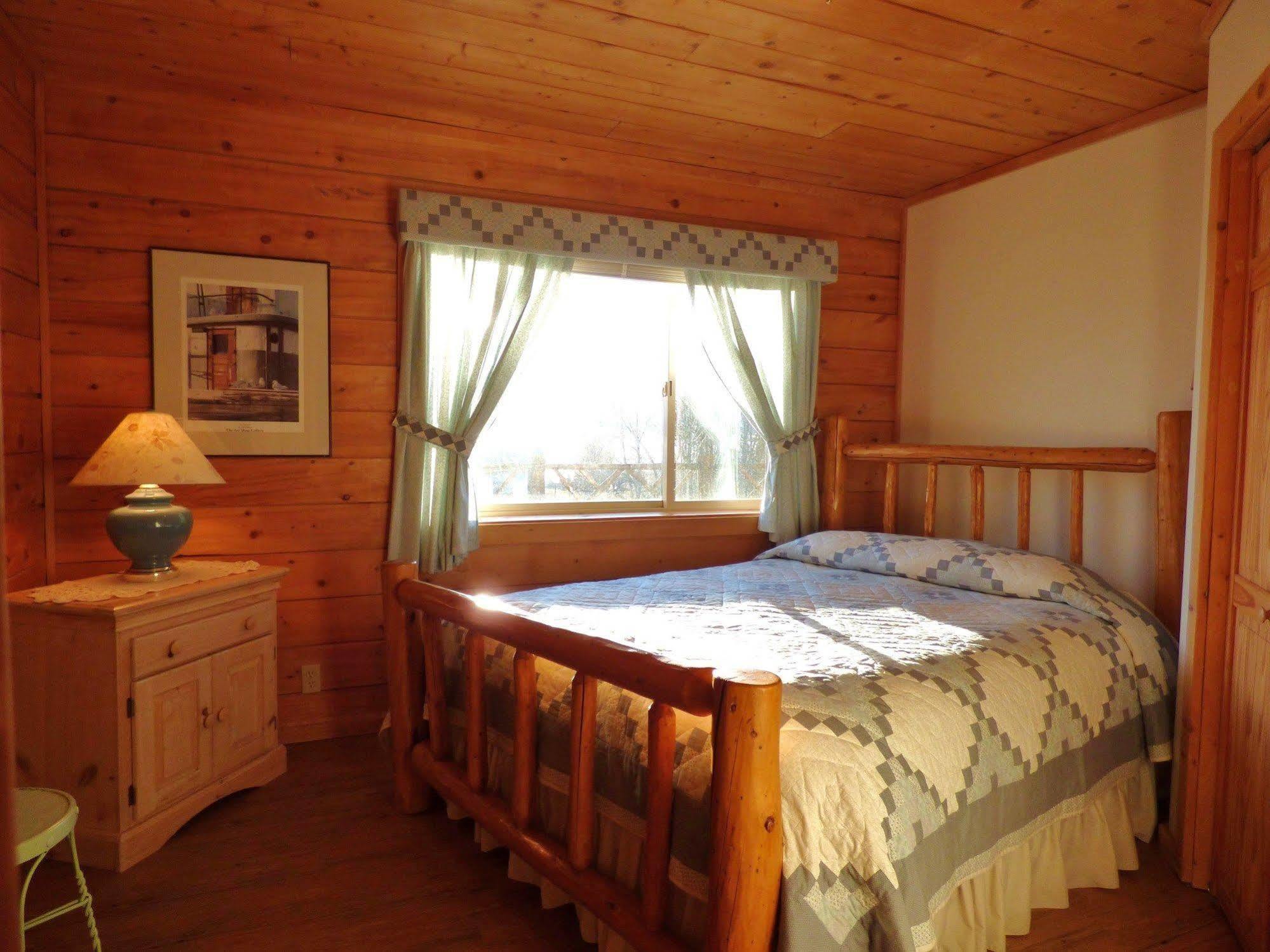 Juneberry Lodge โฮเมอร์ ภายนอก รูปภาพ